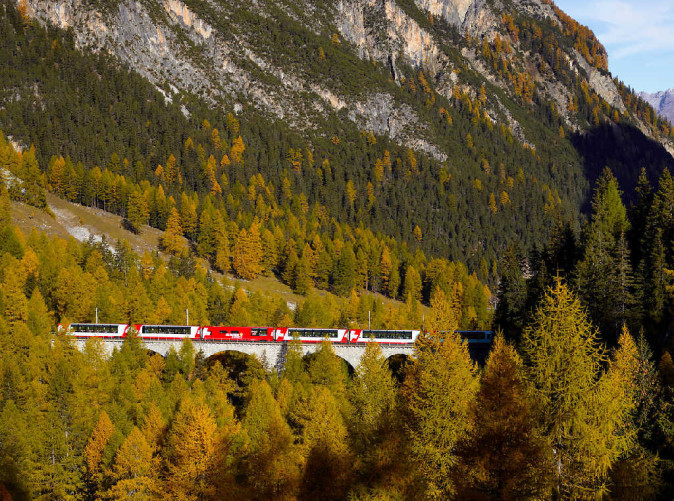 8_Glacier Express im Albulatal